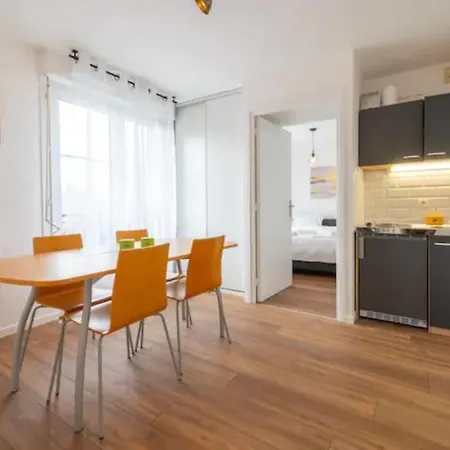 Apartman Lovely Apartment In Mulhouse Big Kennedy Center